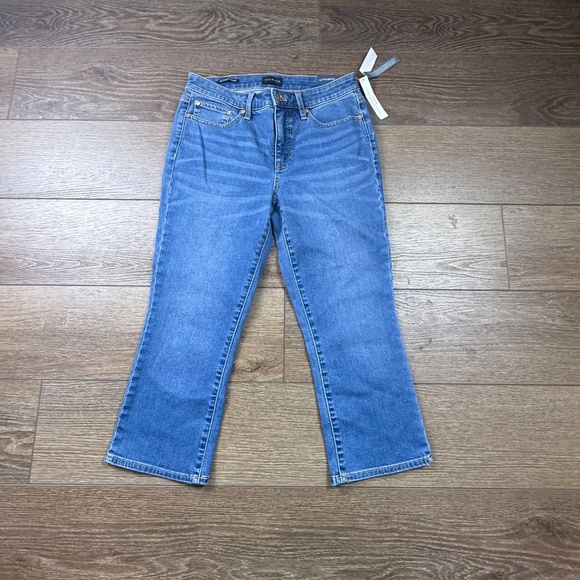 Talbots High-Rise Crop Flare Jeans 6 PETITE, New with Tags, Denim, Everyday Fall - Picture 2 of 13
